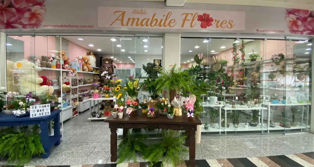 Fachada da Loja Atelie Amabile Flores