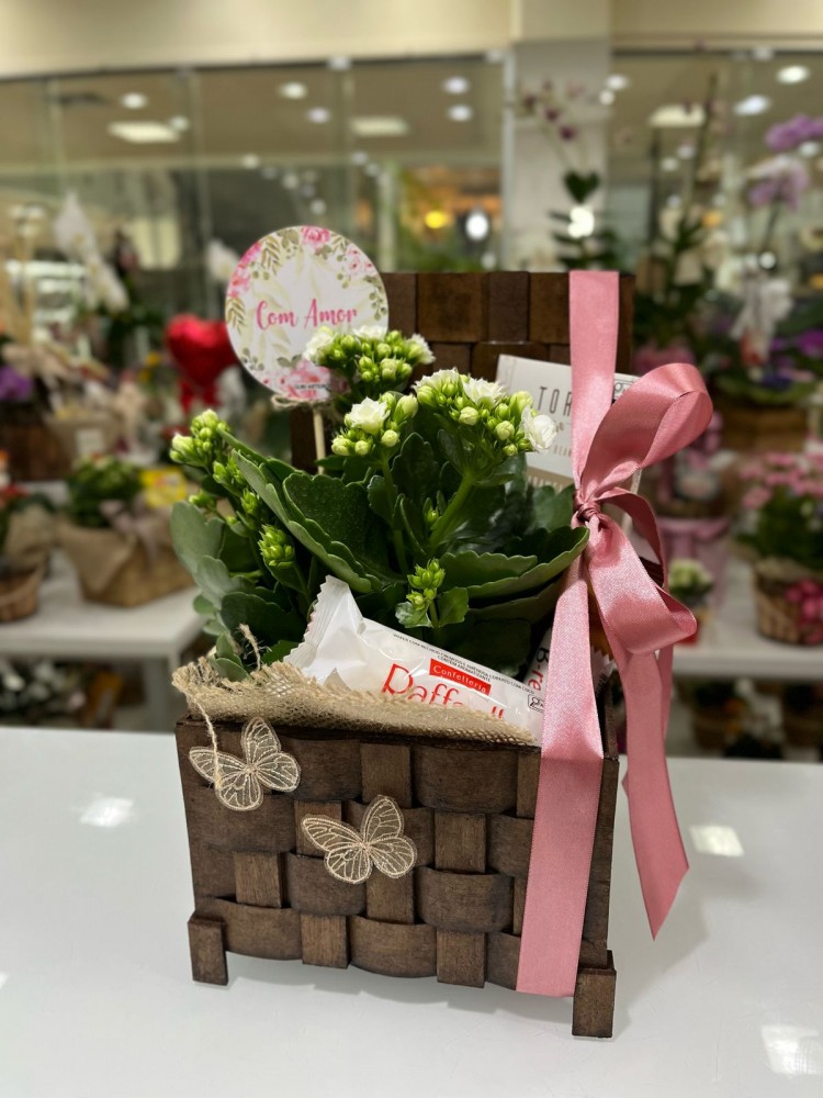 Baú com Calandiva e Chocolates 