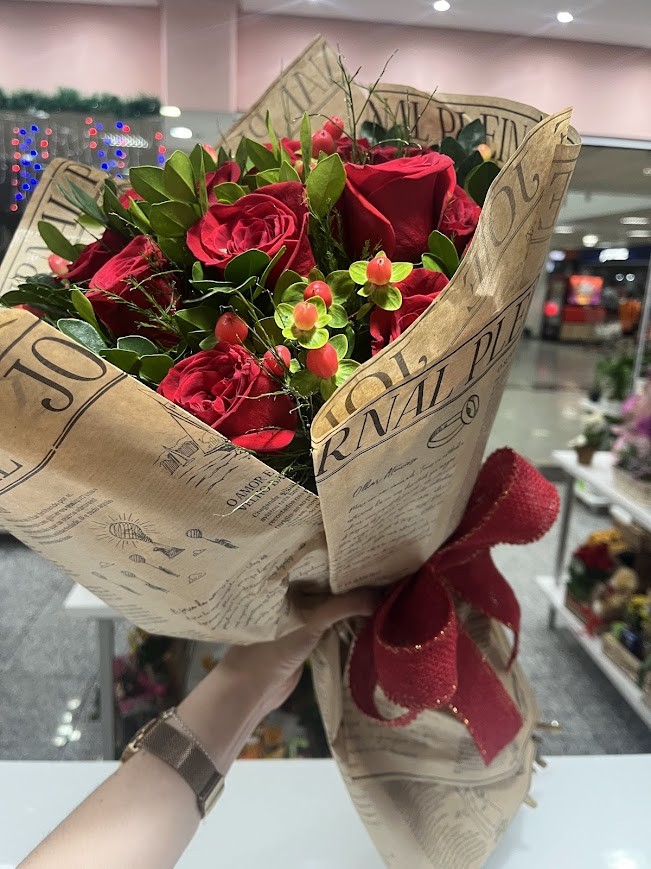 Buquê com 15 Rosas Tradicional