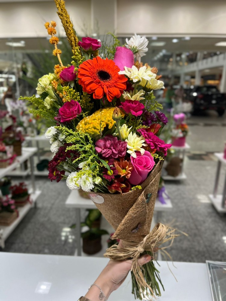 Mini Flores do Campo em Embalagem Rústica 